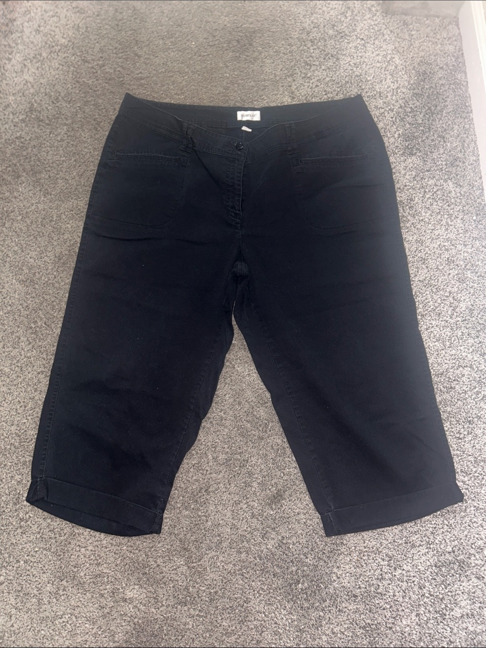Avenue Black Ankle Crop Jeans